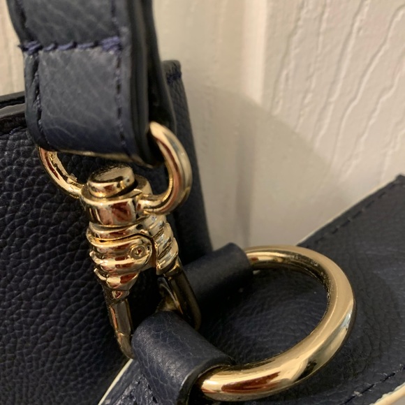 Casselini bag 18 cm x 22 cm x 10 cm approx.preowned in fantastic condition - Picture 9 of 14